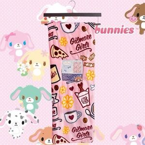 gilmore girls pink blanket